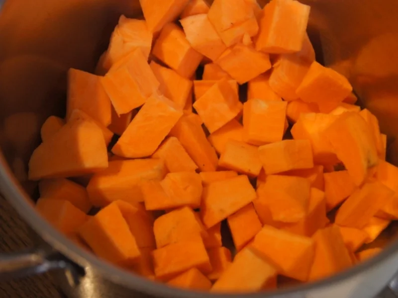 Rezept: Sellerie-Cordon-bleu mit Süßkartoffelstampf Bild Nr. 4657 Sellerie-Cordon-bleu mit Süßkartoffelstampf - Rezept - Bild Nr. 4657