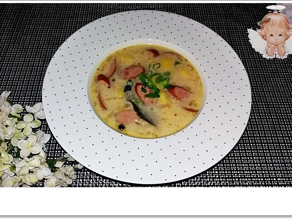 Kartoffelsuppe mit Würstchen & mit Crème fraîche verfeinert - Rezept - Bild Nr. 4658