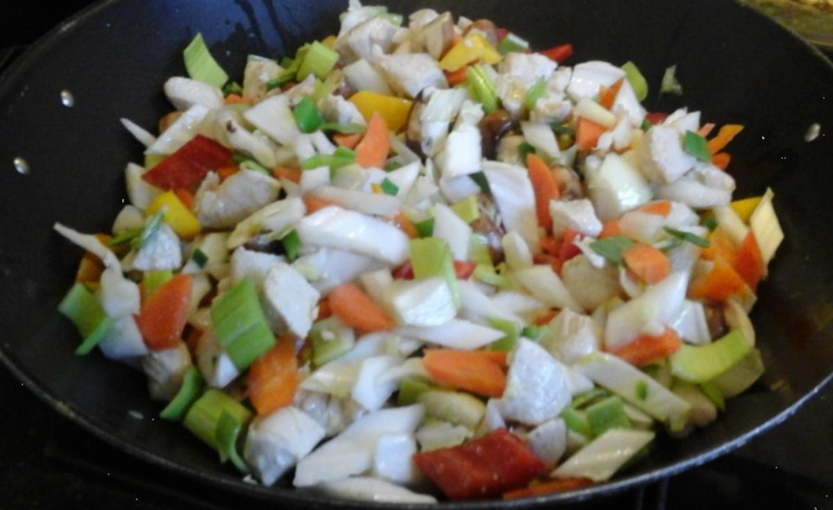 Hähnchenbrustfiletcurry mit Gemüse im Wok - Rezept - Bild Nr. 4655