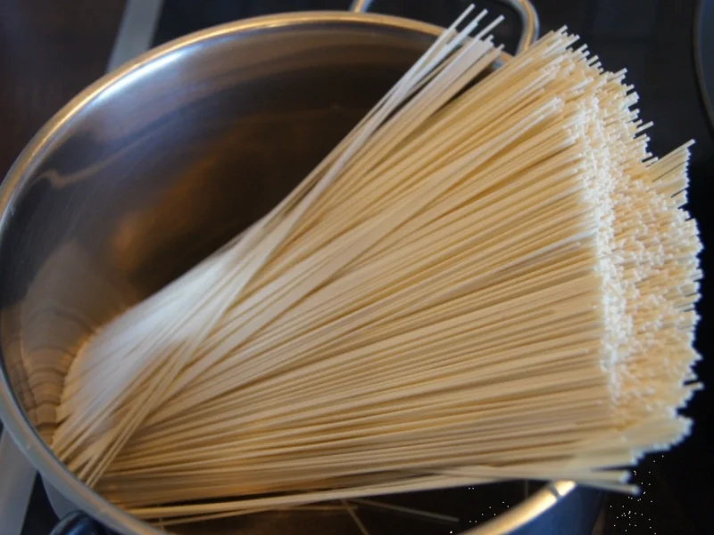 Rindfleisch mit Gemüse im Wok und Weizennudeln - Rezept - Bild Nr. 4655