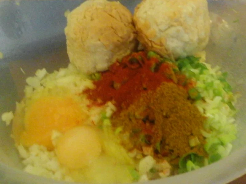 Rezept: Rindfleischbuletten mit zweierlei Kohl Bild Nr. 4654 Rindfleischbuletten mit zweierlei Kohl - Rezept - Bild Nr. 4654