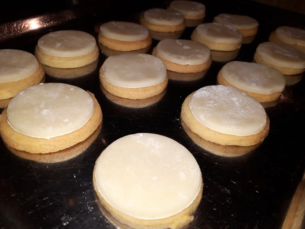 BiNe` S MARZIPANTALER - Rezept - Bild Nr. 4657