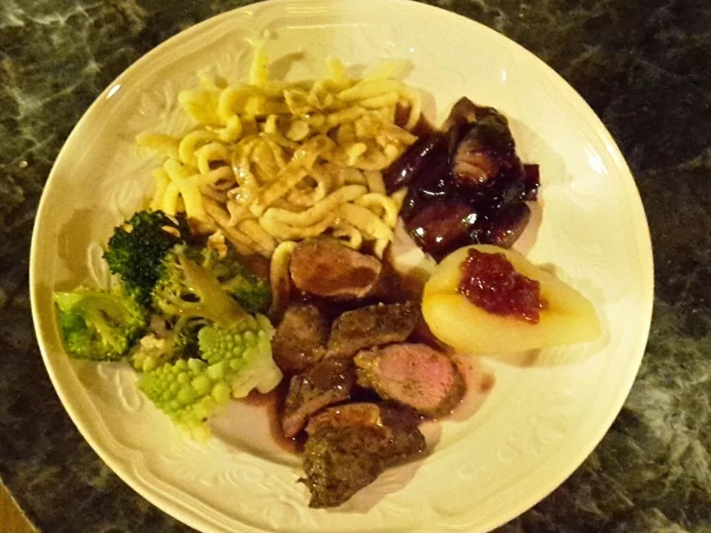 Rezept: Rehrücken mit Rotweinschalotten Bild Nr. 4659 Rehrücken mit Rotweinschalotten - Rezept - Bild Nr. 4659