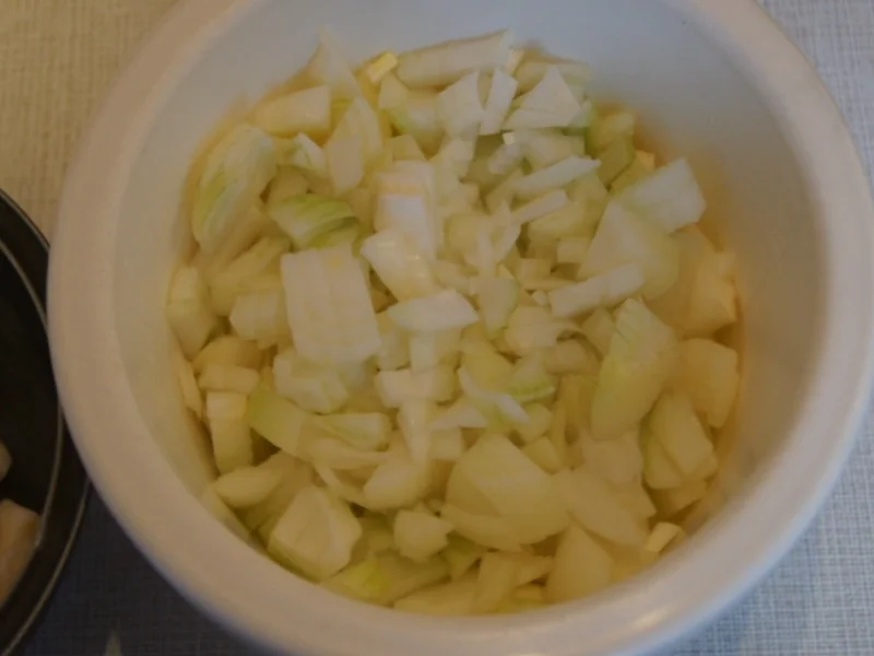 Rindergulasch ( Suppe )  mit Gemüsemix, Brokkoli und Kartoffeln - Rezept - Bild Nr. 4694