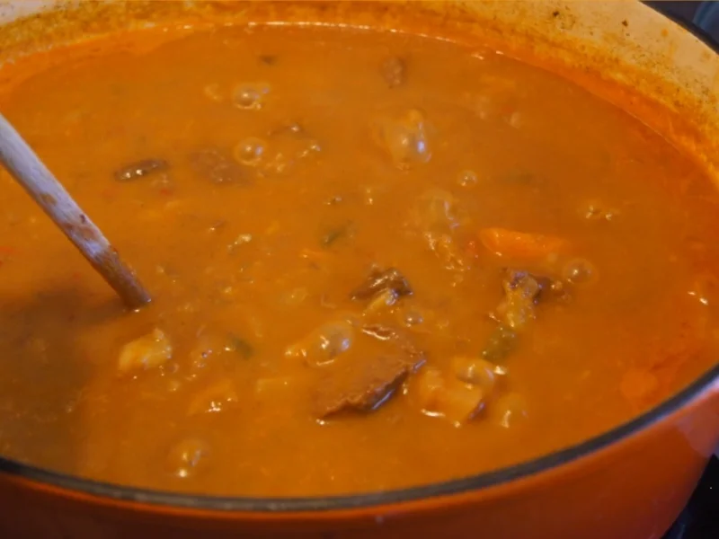 Rindergulasch ( Suppe )  mit Gemüsemix, Brokkoli und Kartoffeln - Rezept - Bild Nr. 4721