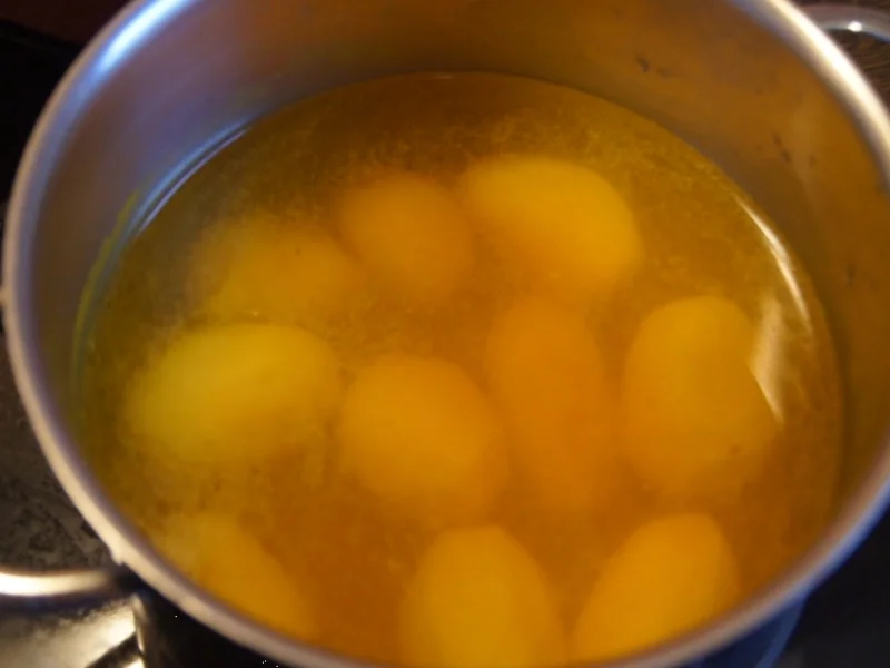 Rindergulasch ( Suppe )  mit Gemüsemix, Brokkoli und Kartoffeln - Rezept - Bild Nr. 4724