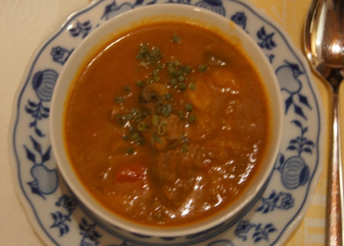 Rindergulasch ( Suppe )  mit Gemüsemix, Brokkoli und Kartoffeln - Rezept - Bild Nr. 4726