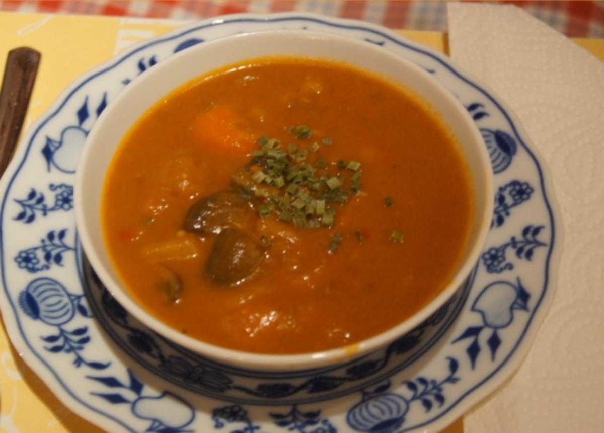 Rindergulasch ( Suppe )  mit Gemüsemix, Brokkoli und Kartoffeln - Rezept - Bild Nr. 4727