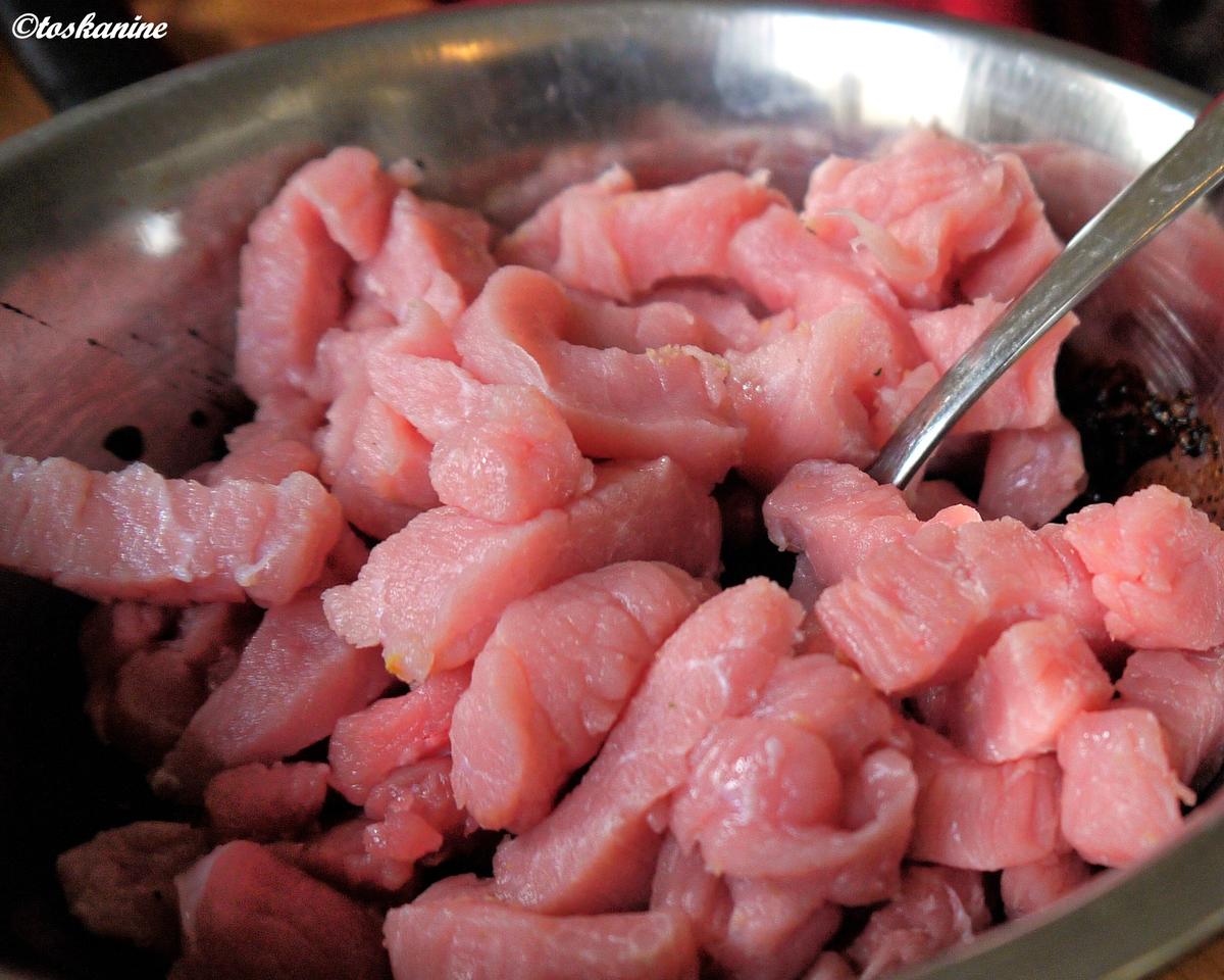 Asiatische Schweinerei mit Knoblauch-Koriander-Kartoffelpüree - Rezept - Bild Nr. 6