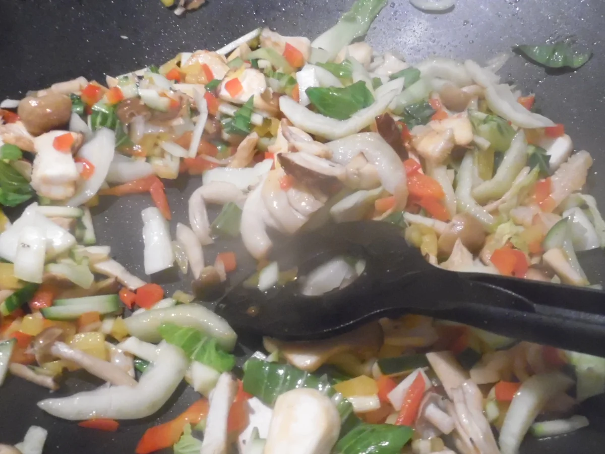 Rezept: Scharfe Garnelen auf warmem Glasnudel-Salat Bild Nr. 4729 Scharfe Garnelen auf warmem Glasnudel-Salat - Rezept - Bild Nr. 4729