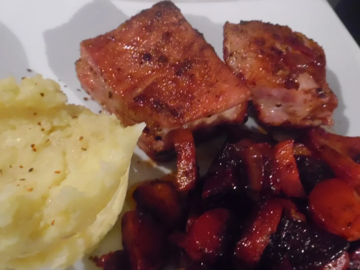 Rezept: Gepökelte, würzige Schweine-Rippe aus dem Ofen Bild Nr. 4709 Gepökelte, würzige Schweine-Rippe aus dem Ofen - Rezept - Bild Nr. 4709