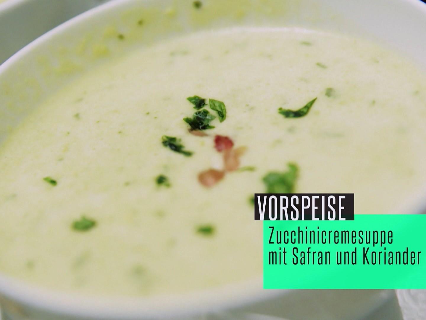 Zucchinicremesuppe mit Safran und Koriander - Rezept - kochbar.de