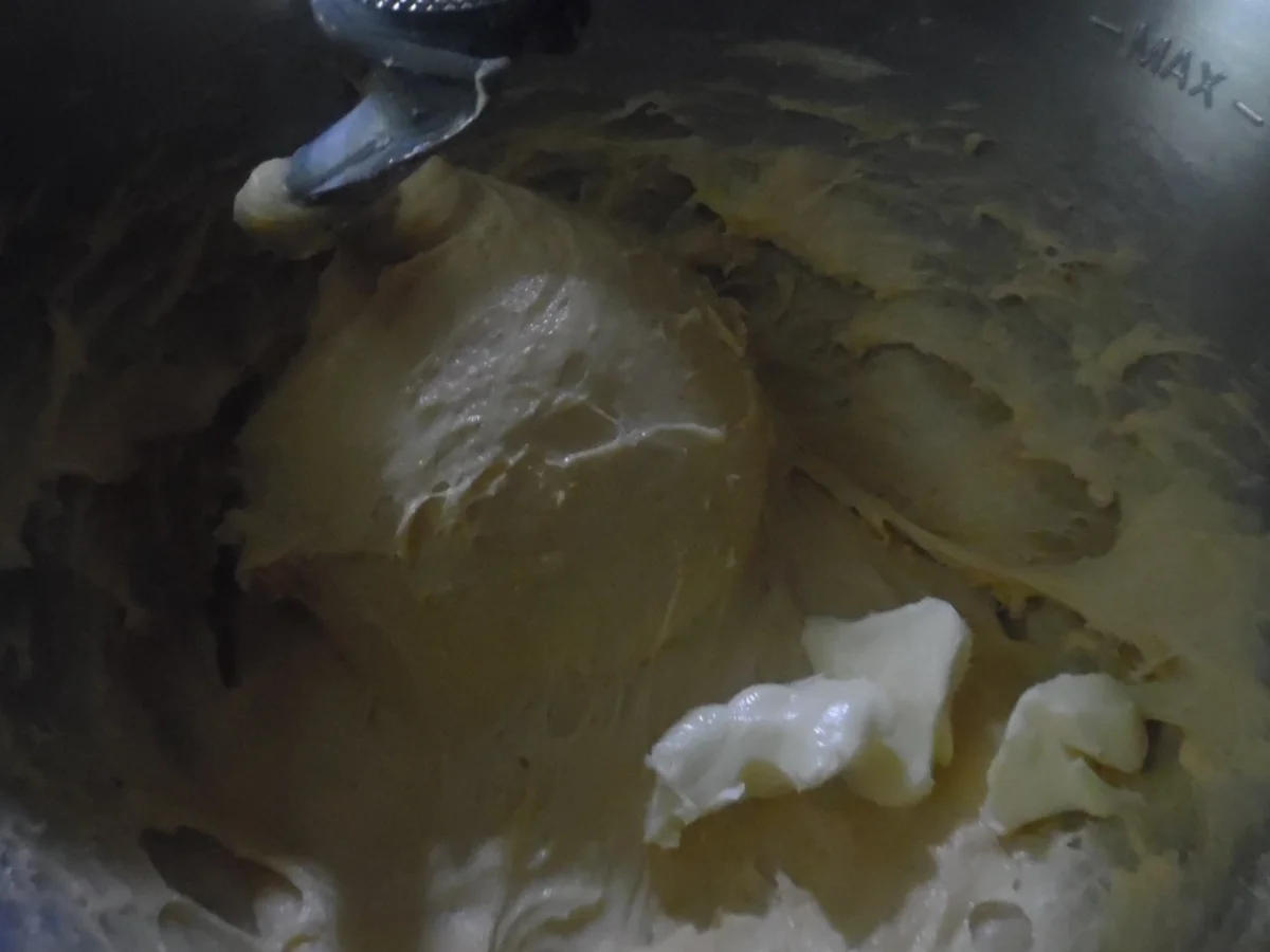 Rezept: Brioche bouclettes ...Brioche in "Rosen-Form" Bild Nr. 4724 Brioche bouclettes ...Brioche in "Rosen-Form" - Rezept - Bild Nr. 4724