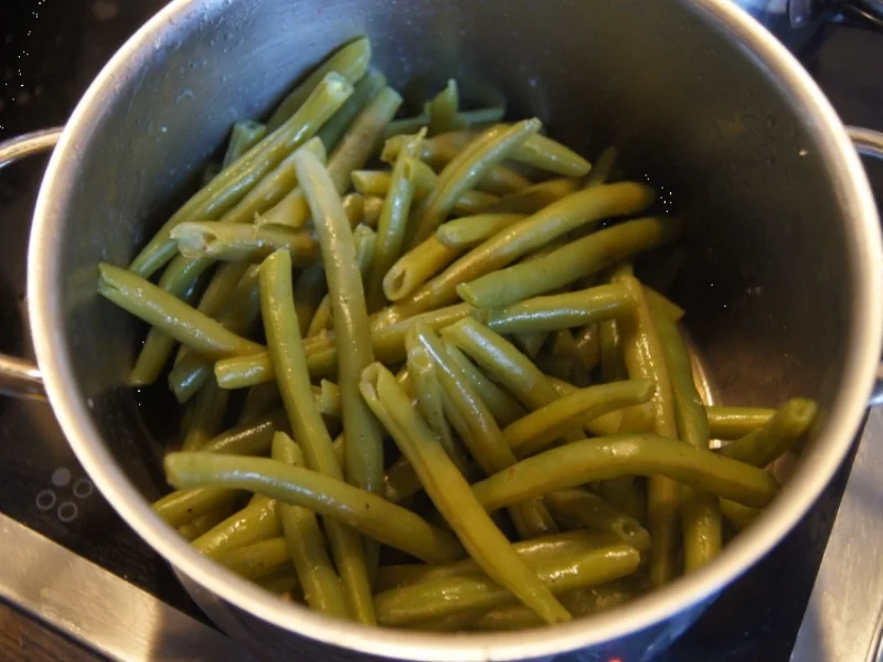 Fleischpflanzerl mit Sauce, Butterbohnen und Drillingen - Rezept - Bild Nr. 4716