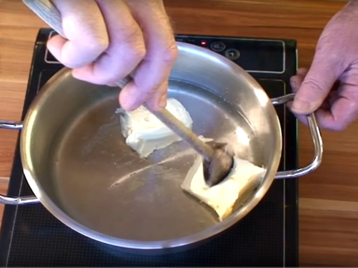 Rezept: Mazu12 - Rezept für Windbeutel mit Eiweißcreme. Bild Nr. 4723 Mazu12 - Rezept für Windbeutel mit Eiweißcreme. - Rezept - Bild Nr. 4723