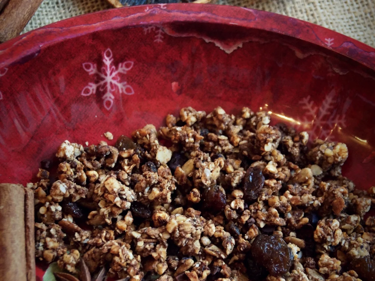 Rezept: Frühstück: Lebkuchengewürz-Granola Bild Nr. 2 Frühstück: Lebkuchengewürz-Granola - Rezept - Bild Nr. 2