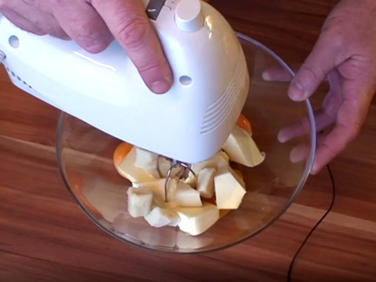 Rezept: Raffinierte Marzipan Plätzchen / Kekse Bild Nr. 4724 Raffinierte Marzipan Plätzchen / Kekse - Rezept - Bild Nr. 4724