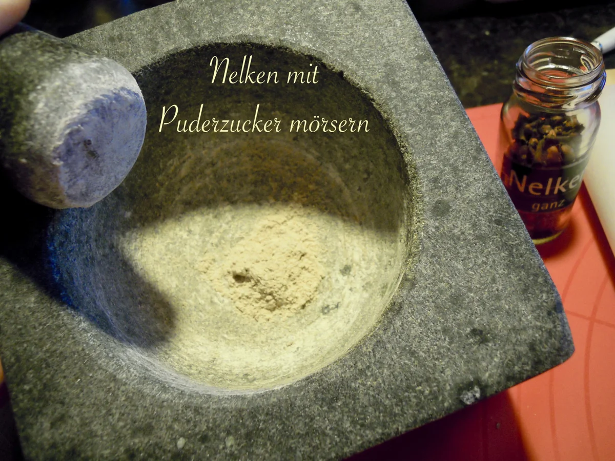 Ungarische Würfel mit Mandelgewürzteig - Rezept - Bild Nr. 4733