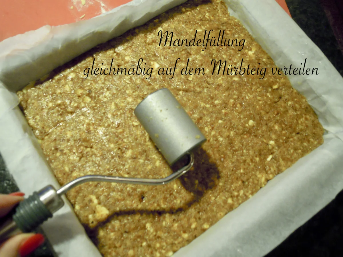 Ungarische Würfel mit Mandelgewürzteig - Rezept - Bild Nr. 4753