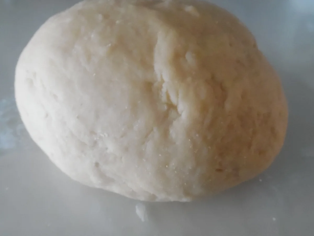 Cappellacci mit Ricotta-Parmesan-Füllung und Tomaten-Rahm-Soße - Rezept - Bild Nr. 4739