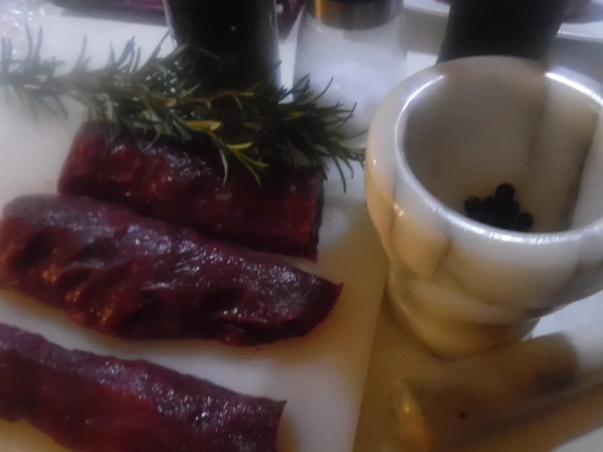 Reh-Filet mit Portwein-Schokoladen-Soße - Rezept - Bild Nr. 4743