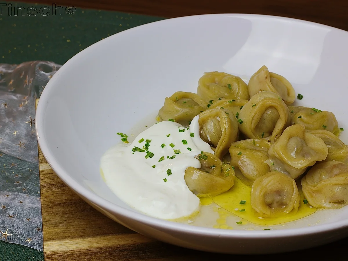 Pelmeni mit Schmanddipp - Rezept - Bild Nr. 4730