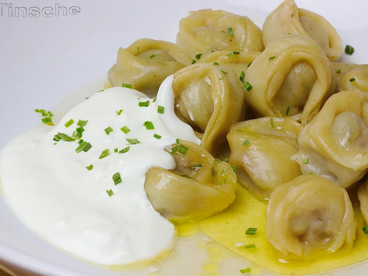 Pelmeni mit Schmanddipp - Rezept - Bild Nr. 2