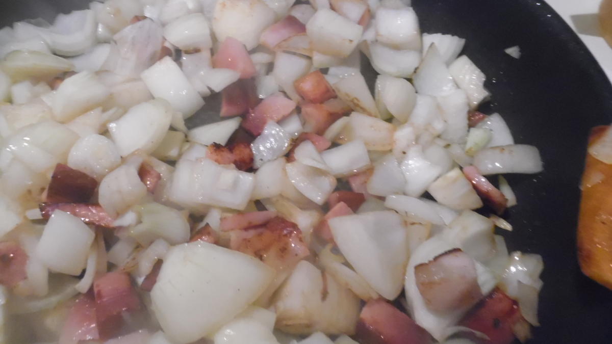 Kalbs-Leber-Ragout in einem Ring aus Kartoffel-Stampf - Rezept - Bild Nr. 4735