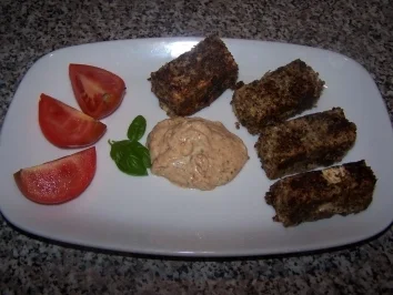 gebackener Schafskäse im Pfeffer Mandel Mantel - Rezept