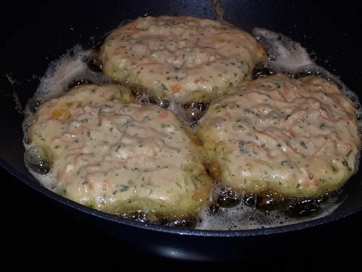 BiNe` S KICHERERBSENBRATLINGE - Rezept - Bild Nr. 4733