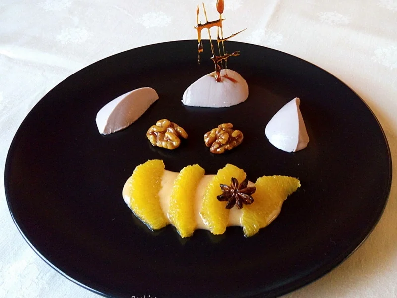 Glühwein-Panna Cotta mit Karamell-Gitter, Gewürz-Orangen auf Orangen-Zabaione ... - Rezept - Bild Nr. 4735