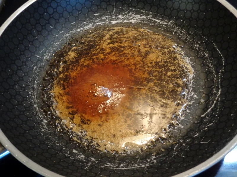 Glühwein-Panna Cotta mit Karamell-Gitter, Gewürz-Orangen auf Orangen-Zabaione ... - Rezept - Bild Nr. 4747