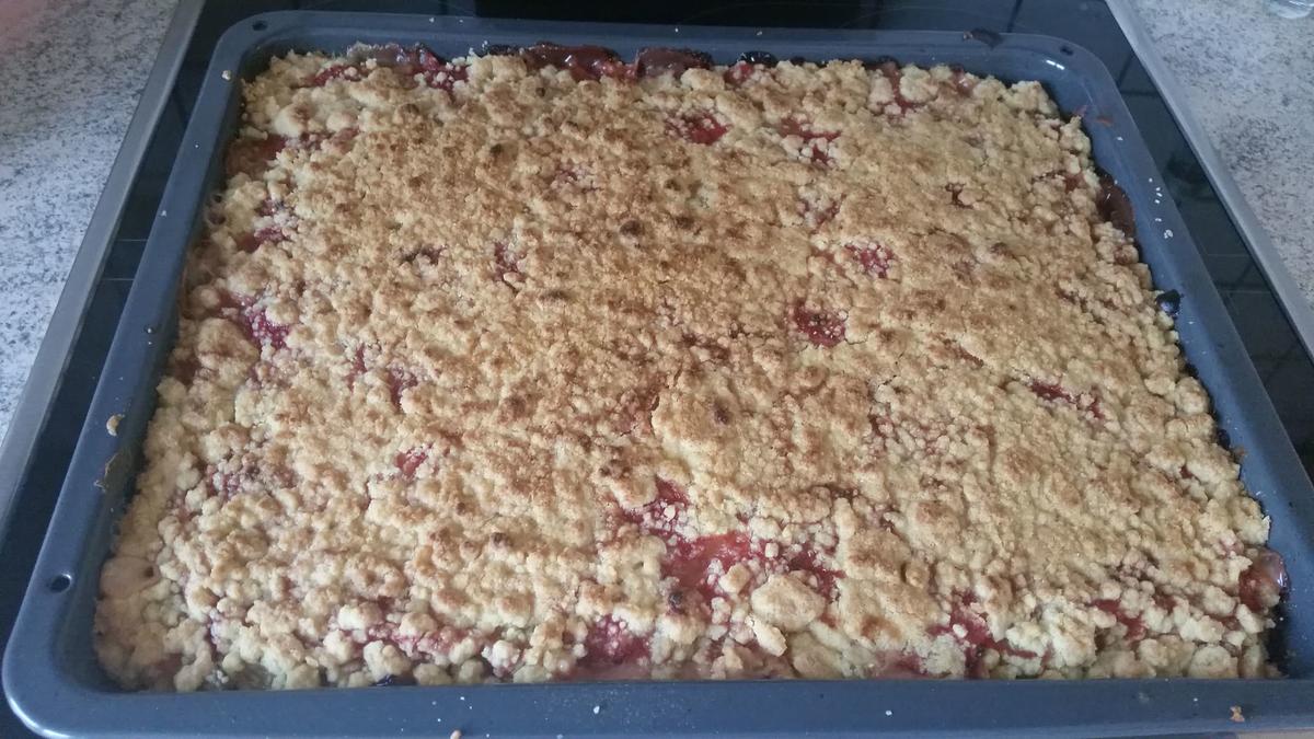 Rhabarber- Erdbeerkuchen - Rezept - Bild Nr. 3