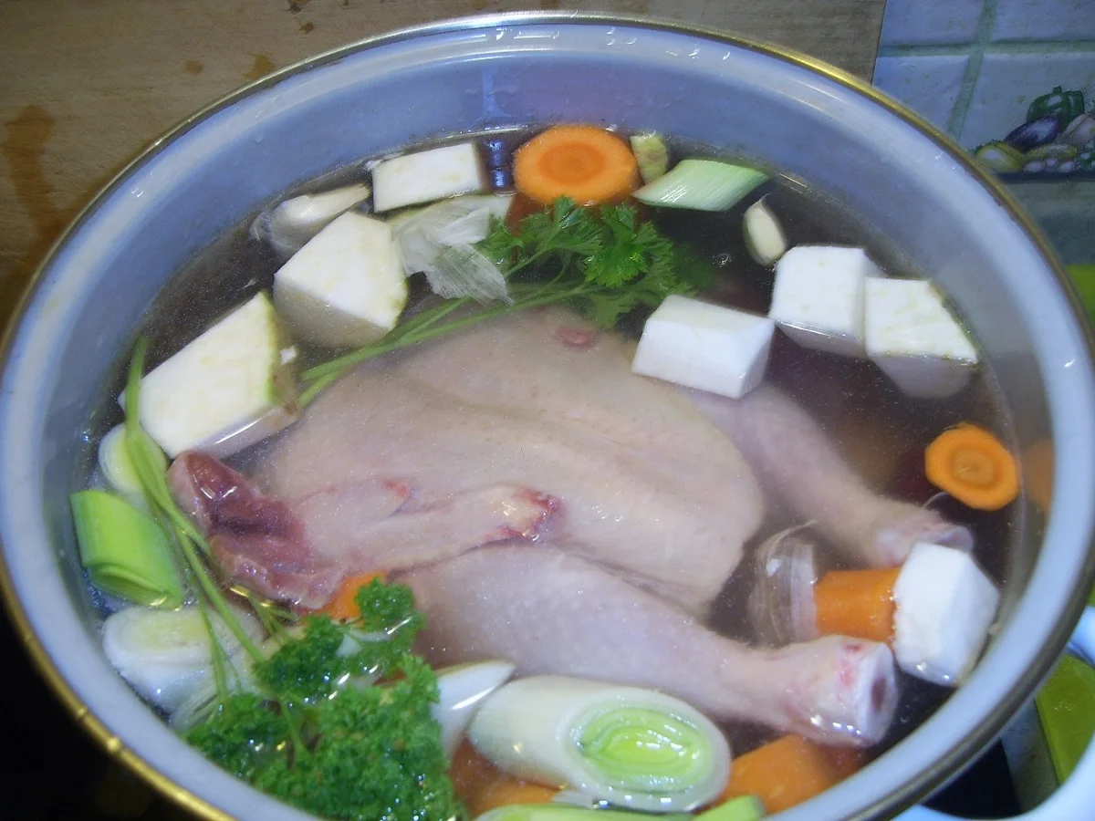 Rezept: Hühnersuppe Bild Nr. 4737 Hühnersuppe - Rezept - Bild Nr. 4737