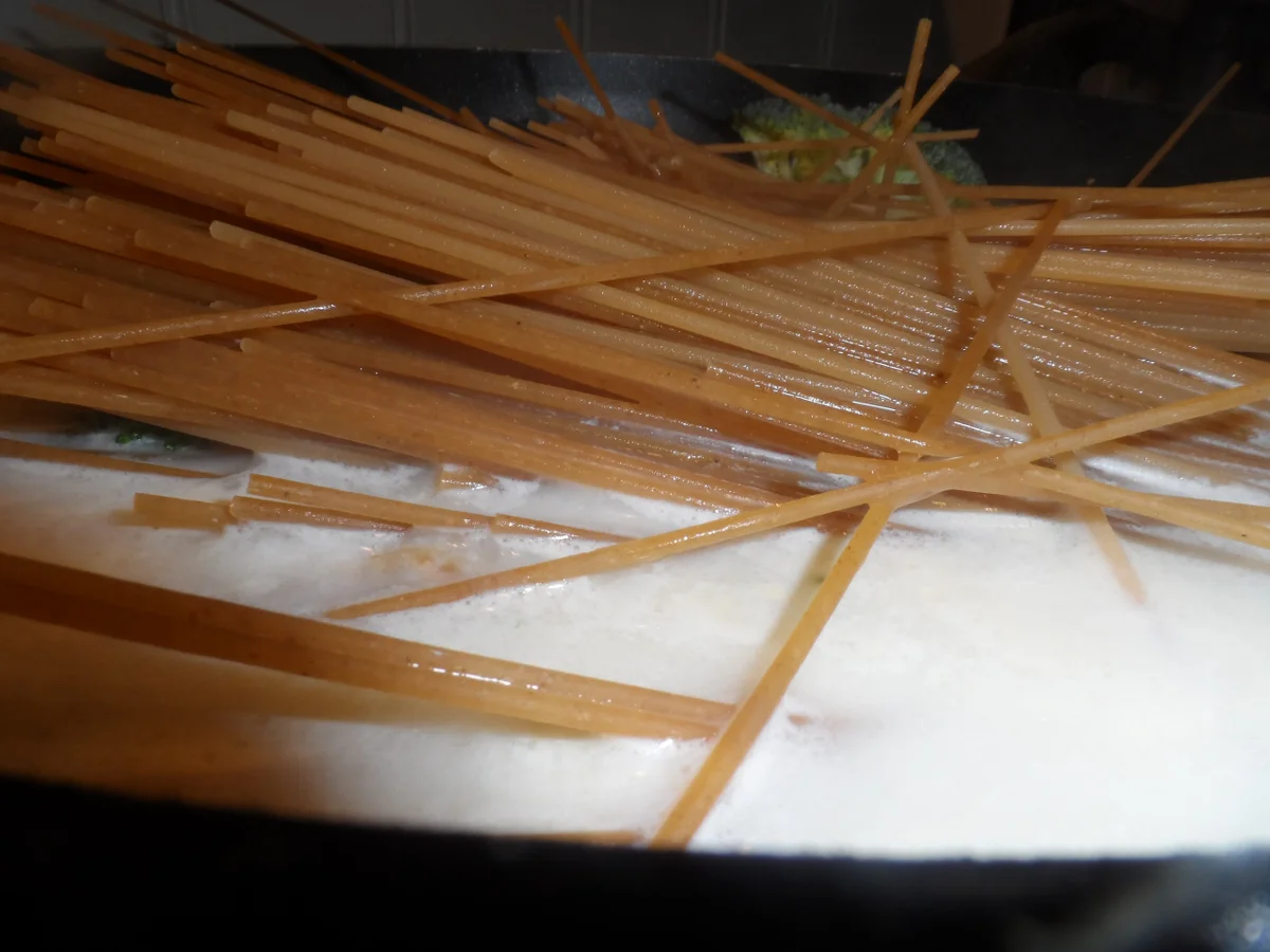 Rezept: BiNe` S ONE POT PASTA Bild Nr. 4736 BiNe` S ONE POT PASTA - Rezept - Bild Nr. 4736