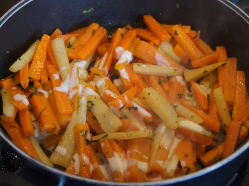 Knusper Schlemmer-Filet auf Möhren-Pastinaken-Gemüse - Rezept - Bild Nr. 4744