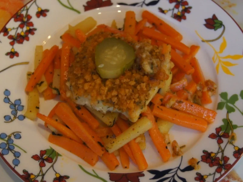 Knusper Schlemmer-Filet auf Möhren-Pastinaken-Gemüse - Rezept - Bild Nr. 4745