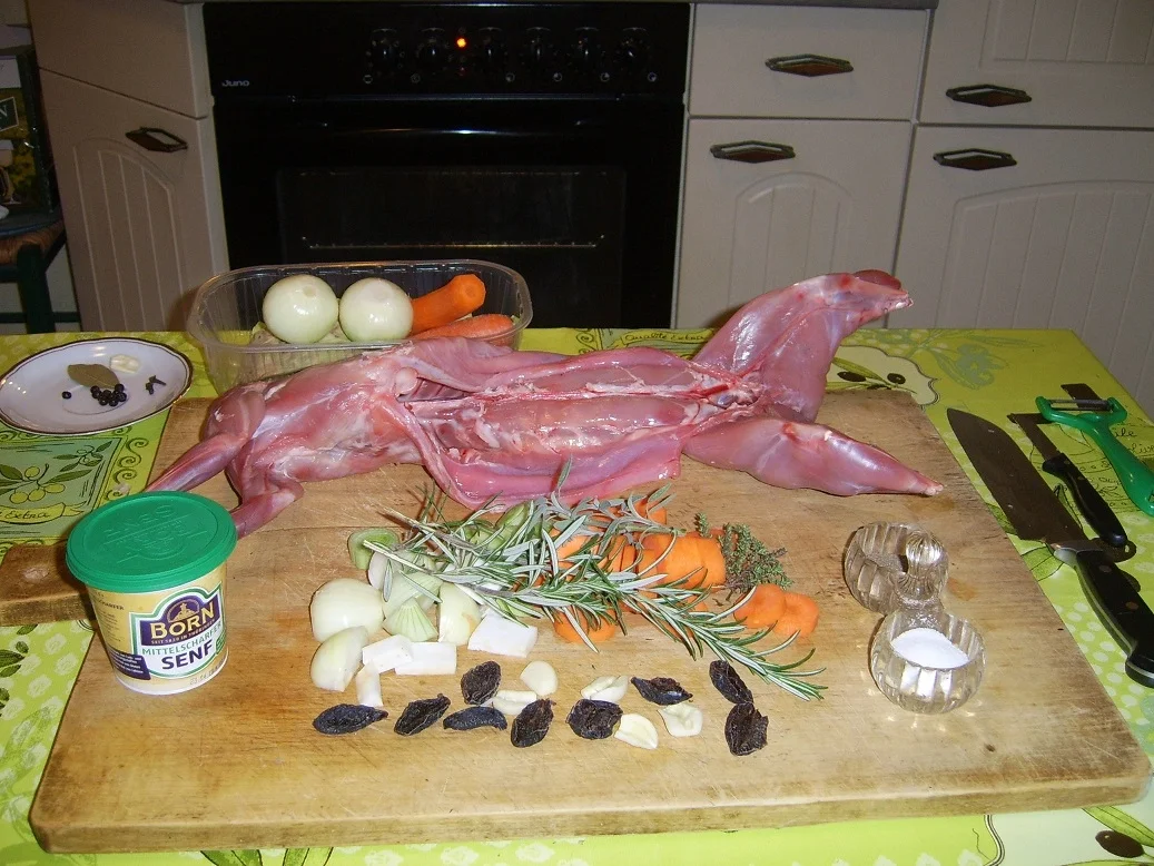 Hase gefüllt an Jägersoße - Rezept - Bild Nr. 4