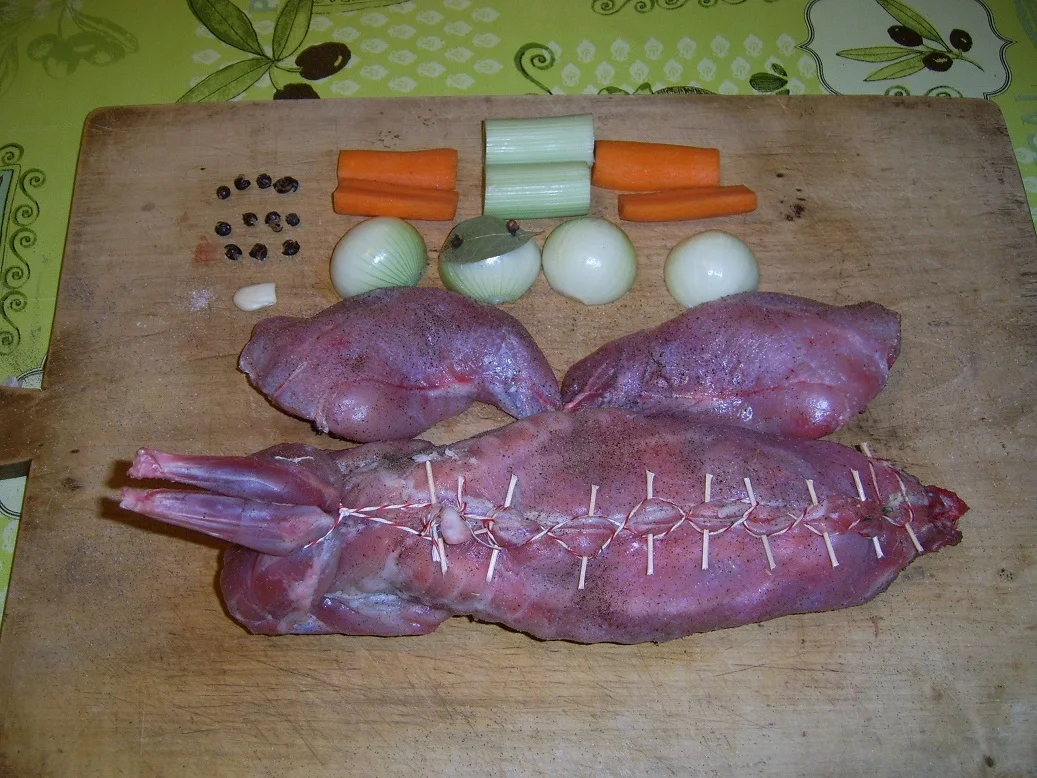 Hase gefüllt an Jägersoße - Rezept - Bild Nr. 7