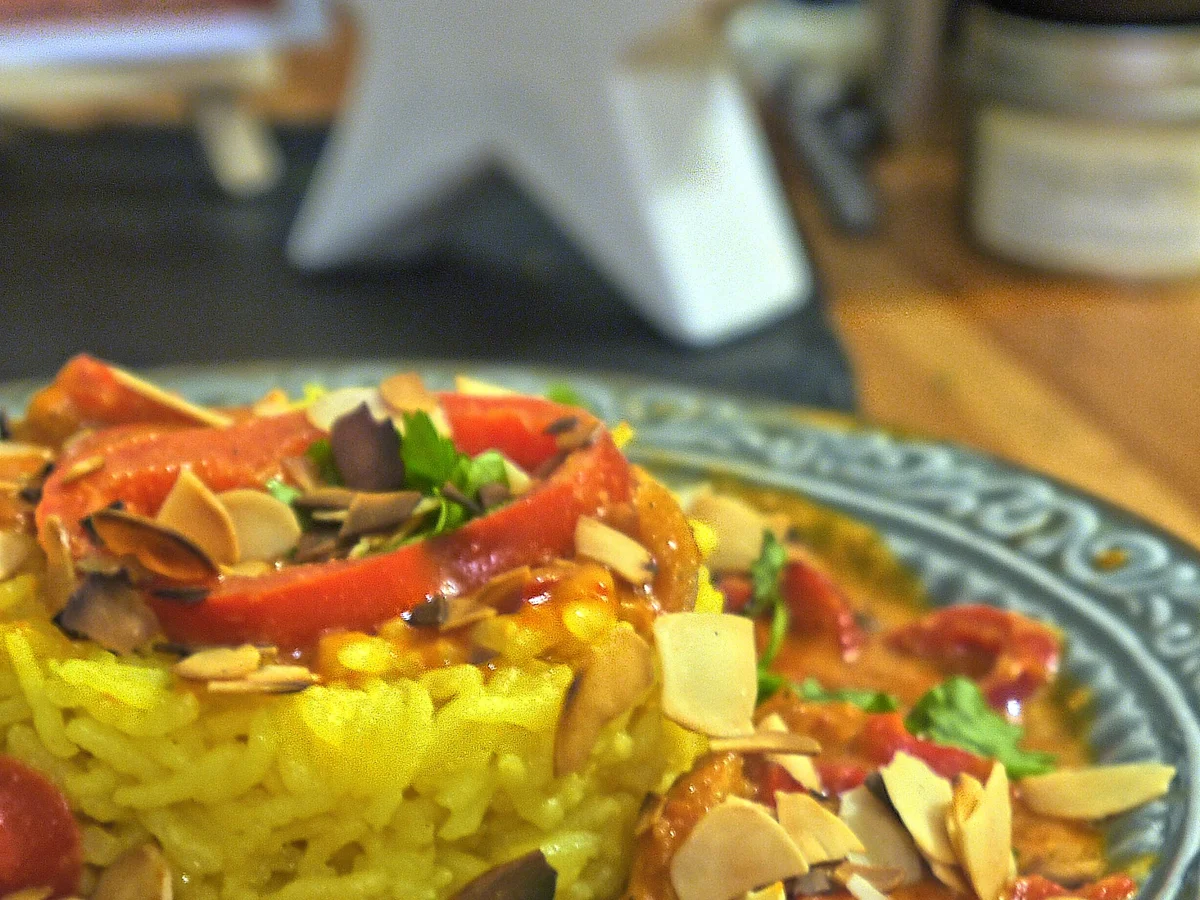 Chicken Tikka Masala in Mandel-Paprika-Rahm - Rezept - Bild Nr. 4776