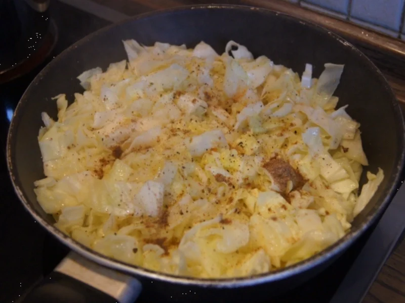 Falsches Hirn mit Rote-Bete-Süßkartoffel-Stampf und geschmorten Spitzkohl - Rezept - Bild Nr. 4791