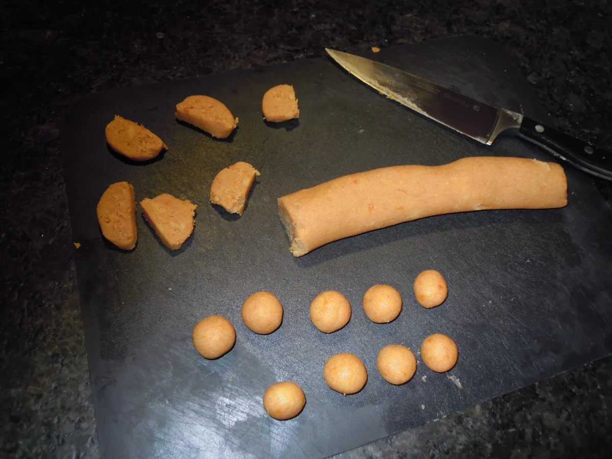 fruchtige Marillen Konfekt Kugeln - Rezept - Bild Nr. 4806