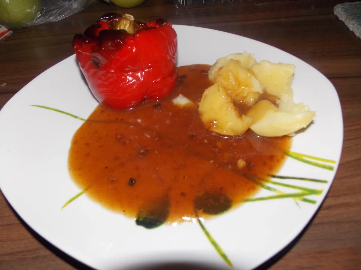 Gefüllte Paprikaschoten - Rezept - Bild Nr. 4815