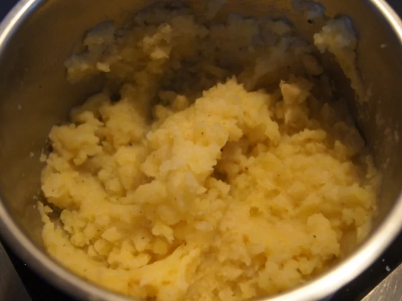 Kassler im Blätterteig mit Weißkraut böhmischer Art und Sellerie-Kartoffelstampf - Rezept - Bild Nr. 4813