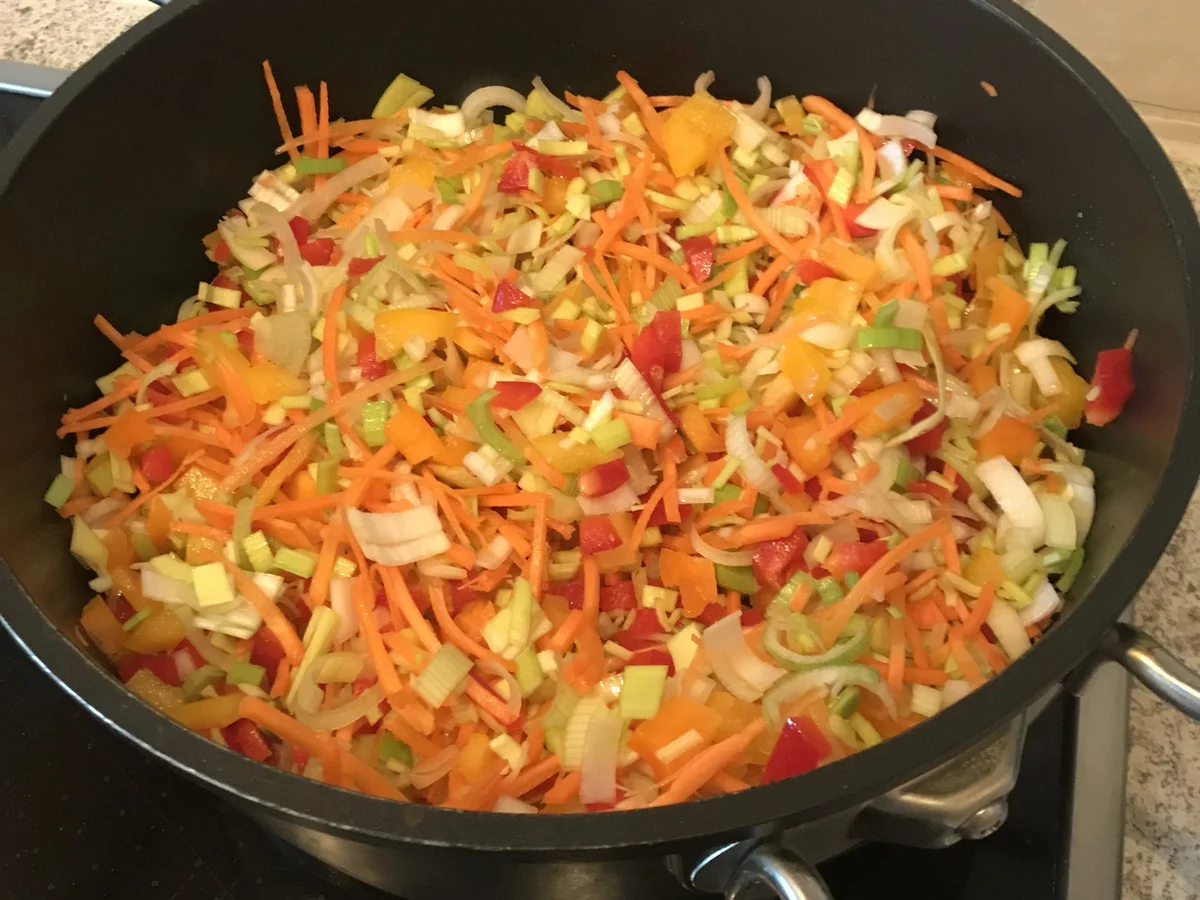 Rezept: Pikante Hackfleischsoße Bild Nr. 5 Pikante Hackfleischsoße - Rezept - Bild Nr. 5