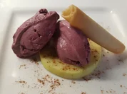 selbstgemachtes Glühwein- Eis auf karamellisiertem Apfel-Ring - Rezept - Bild Nr. 4820