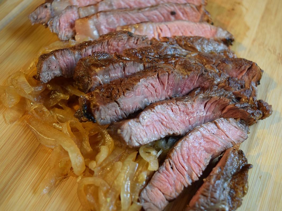 Caveman Steak mit Whisky Zwiebeln - einfach - von Pit-Blog