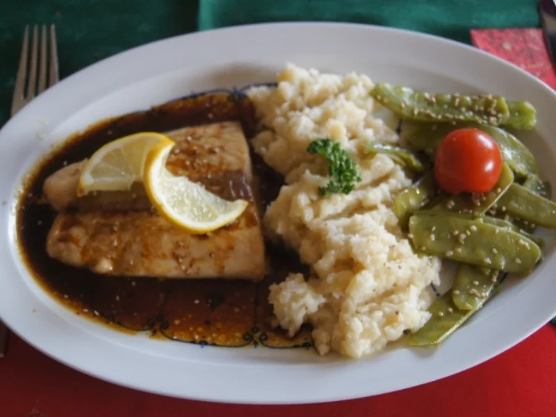 Honigwildlachsfilet mit Zuckerschoten und Selleriestampf - Rezept - Bild Nr. 4835