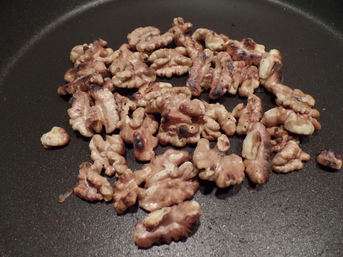 Rezept: Spaghetti mit Petersilien-Walnuss-Pesto Bild Nr. 4829 Spaghetti mit Petersilien-Walnuss-Pesto - Rezept - Bild Nr. 4829