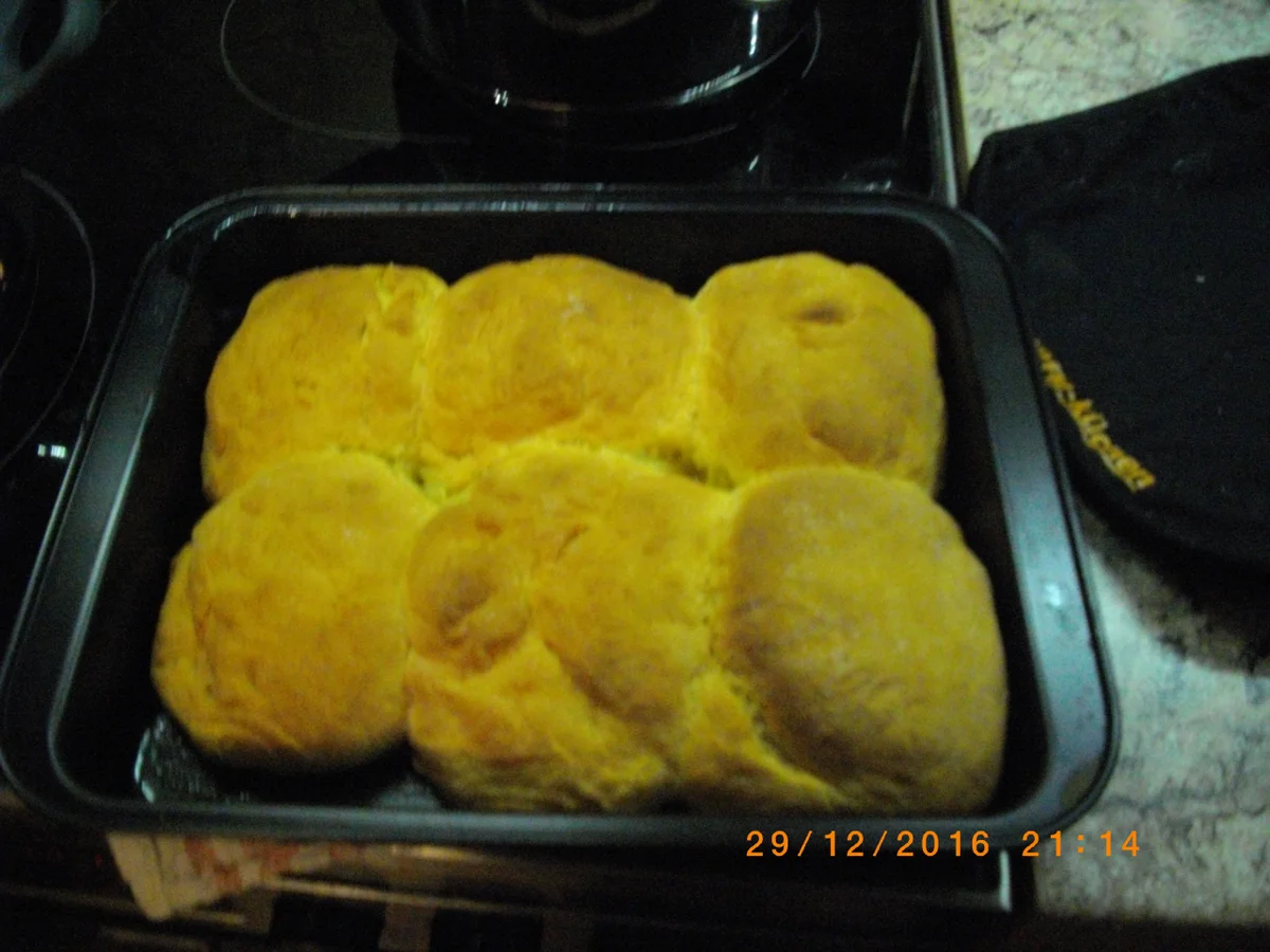 Rezept: Dampf und Rohrnudeln Bild Nr. 4833 Dampf und Rohrnudeln - Rezept - Bild Nr. 4833